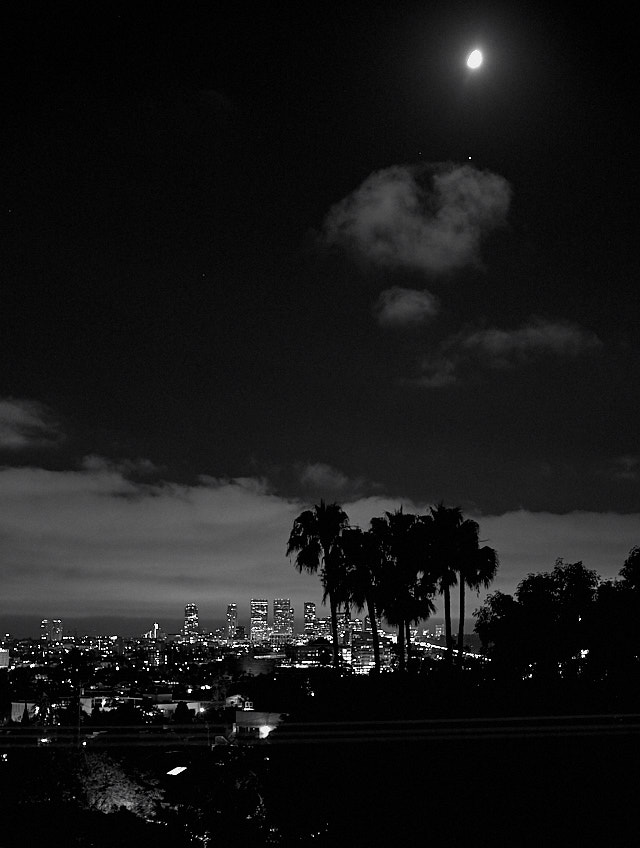 View over Los Angeles. Leica M10 at 3200 ISO and 1/15 second handheld, with Leica 50mm Noctilux-M ASPH f/0.95. © 2018 Thorsten von Overgaard.